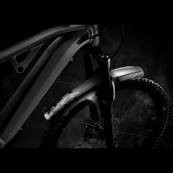 Mudrocker Front, Forskjem