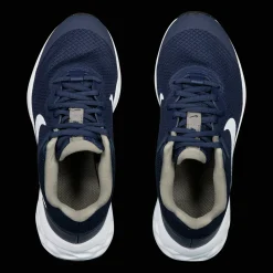 Revolution 6, Lopesko, Barn