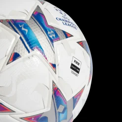 Uefa Champions League Pro 23/24, Fotball